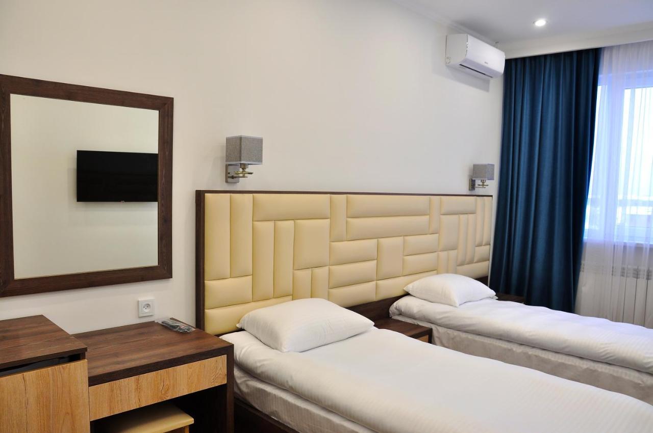 Vertoni Hotel יירבאן מראה חיצוני תמונה