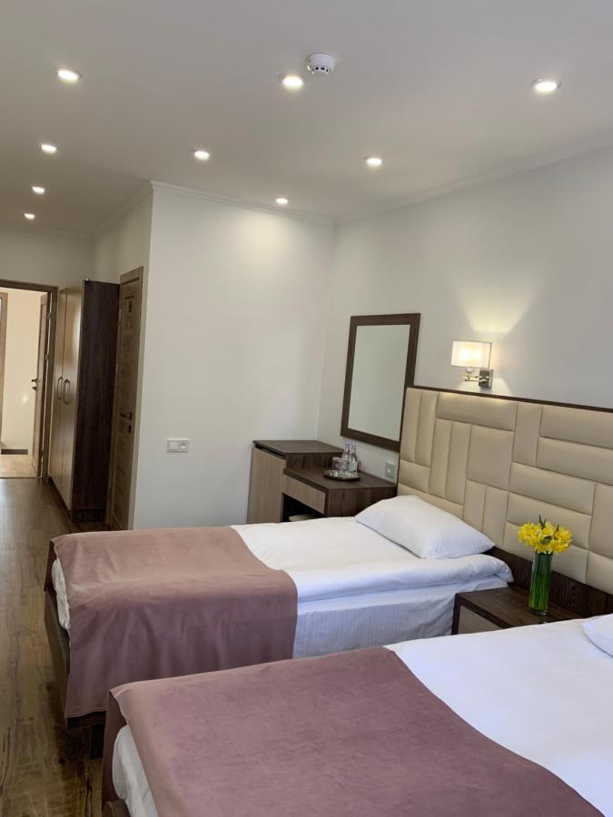 Vertoni Hotel יירבאן מראה חיצוני תמונה