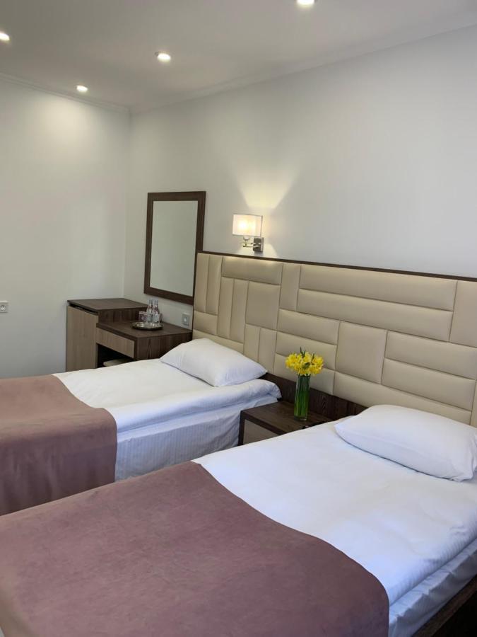 Vertoni Hotel יירבאן מראה חיצוני תמונה