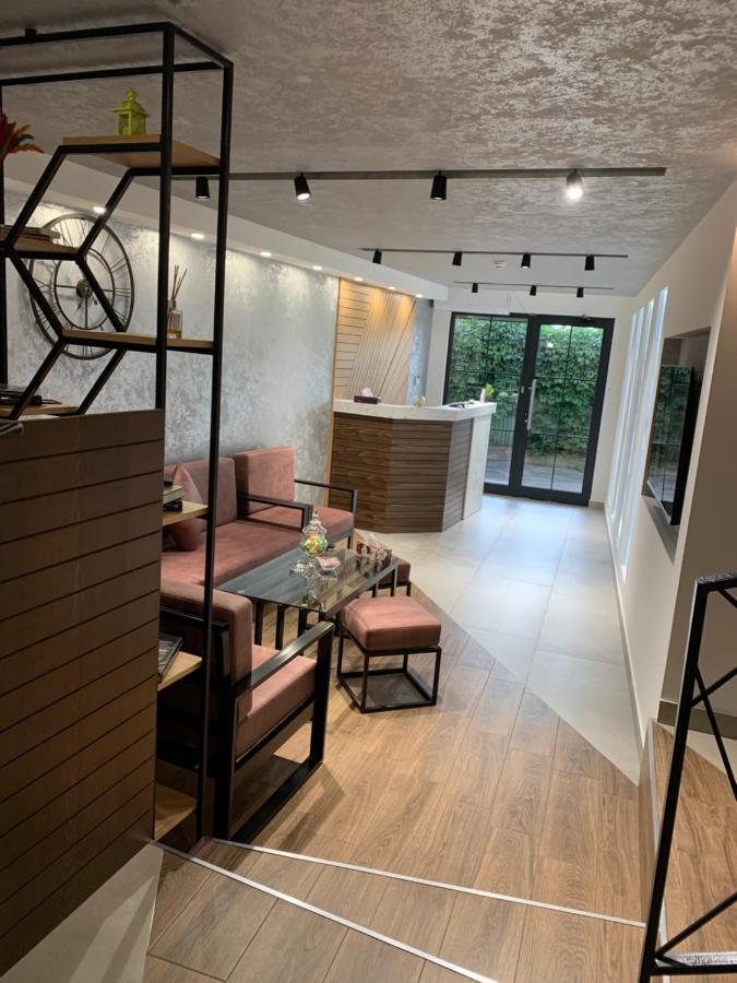 Vertoni Hotel יירבאן מראה חיצוני תמונה